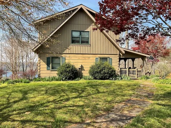 132 Millers Mill Estate Rd, Byrdstown, TN 38549