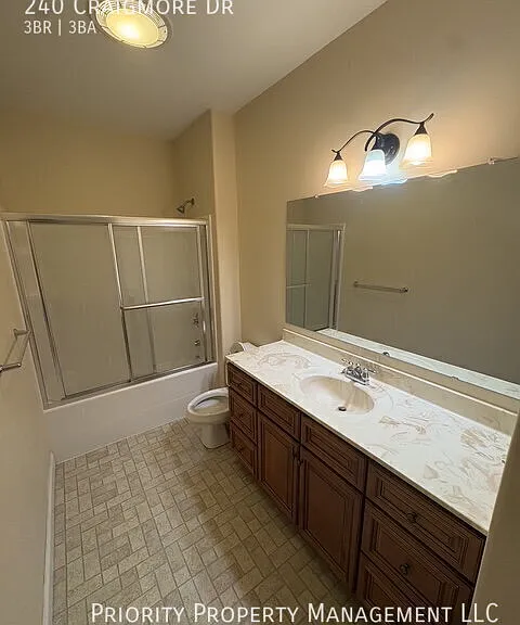240 Craigmore Dr — Photo 15
