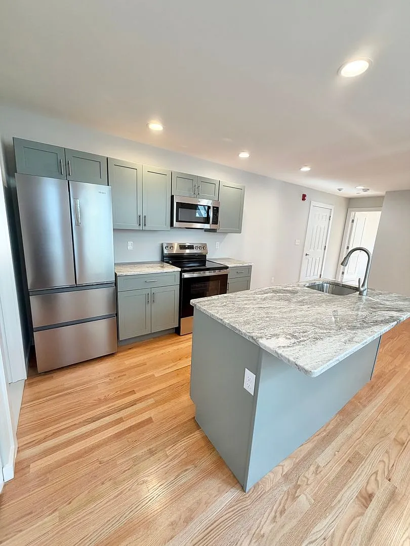 18 Cedar St. — Photo 1