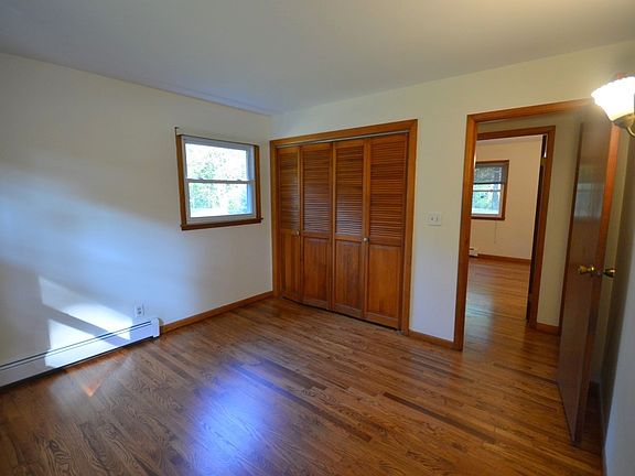 4th image of 24353 McKelvey Ave