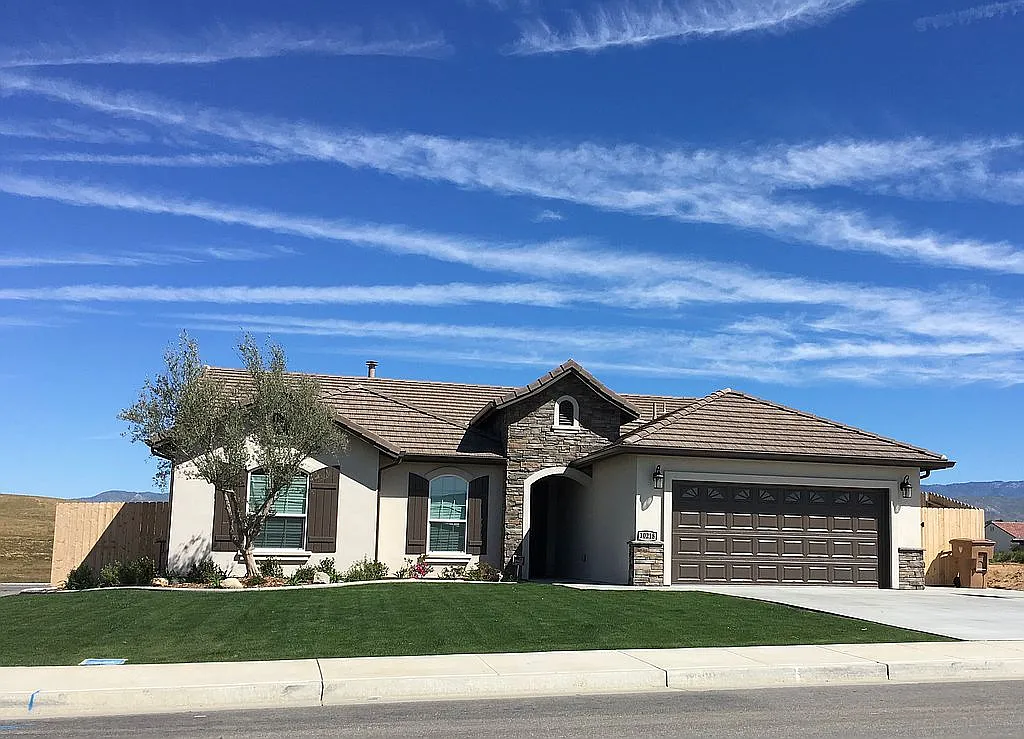 10218 Barbeau Peak Dr photo 1