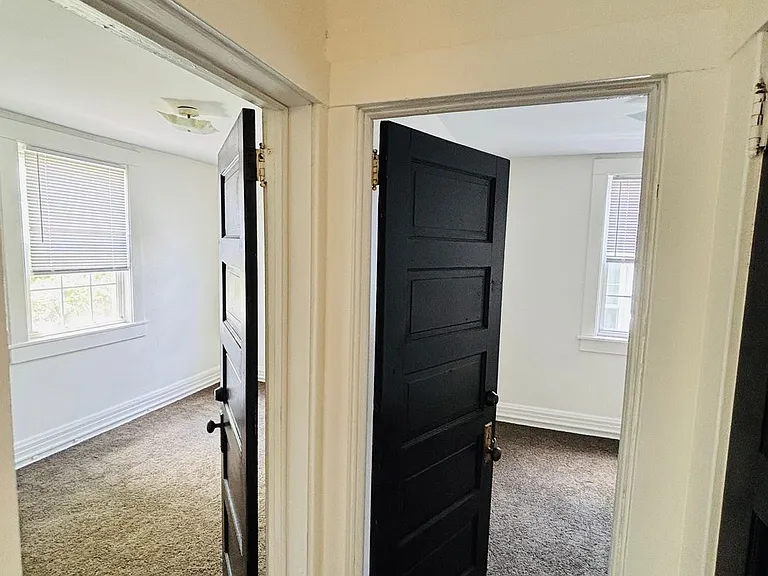551 Park Pl — Photo 13