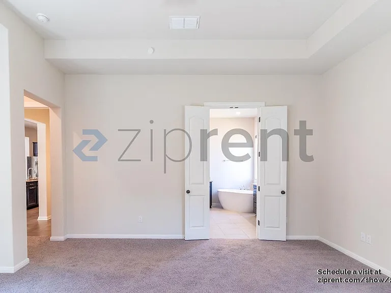 7601 Paruline Dr — Photo 9