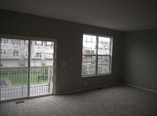 4171 Milford Ln, Aurora, IL 60504