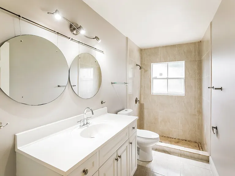 210 NW 207th Way — Photo 10