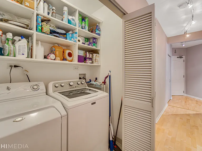 635 N Dearborn St #1105 — Photo 20