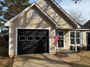 123 Woodleigh Rd, Dothan, AL 36305