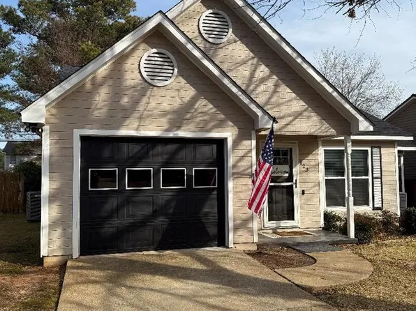 123 Woodleigh Rd, Dothan, AL 36305