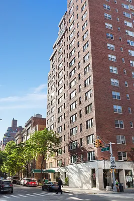 Rented by Corcoran | media 14