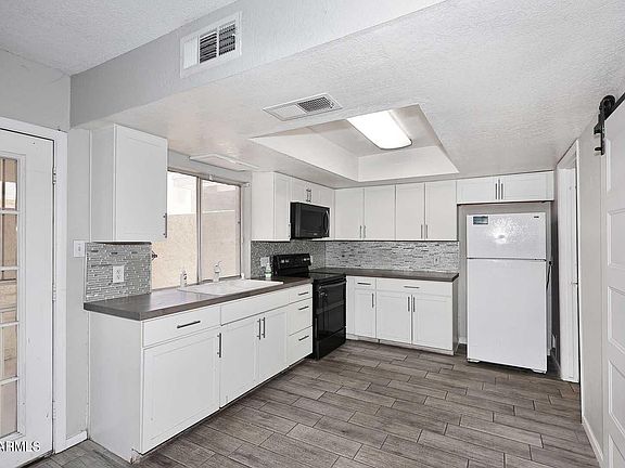 5th image of 2416 W CARIBBEAN Lane #2