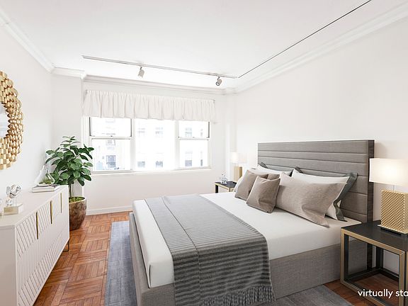 4th image of 311 E 71st St APT 3B