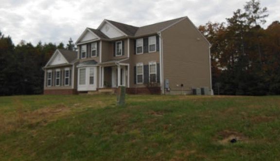 2nd image of 3888 Cortland Way