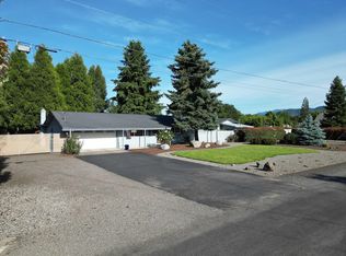 1717 Magnolia Ave, Medford, OR 97501