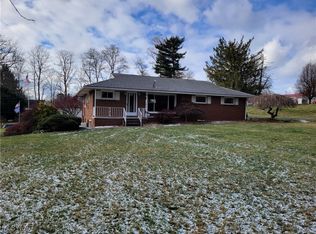 356 High St, Hopedale, OH