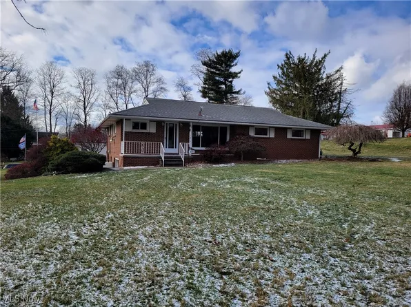 356 High St, Hopedale, OH 43976