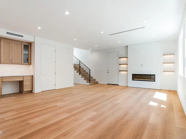 2821 Los Robles Rd — Photo 10
