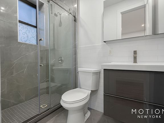 4th image of 45 Tiemann Pl APT 2H