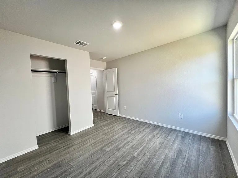 544 Quail Meadows Dr — Photo 14