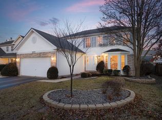 2435 Warm Springs Ln, Naperville, IL