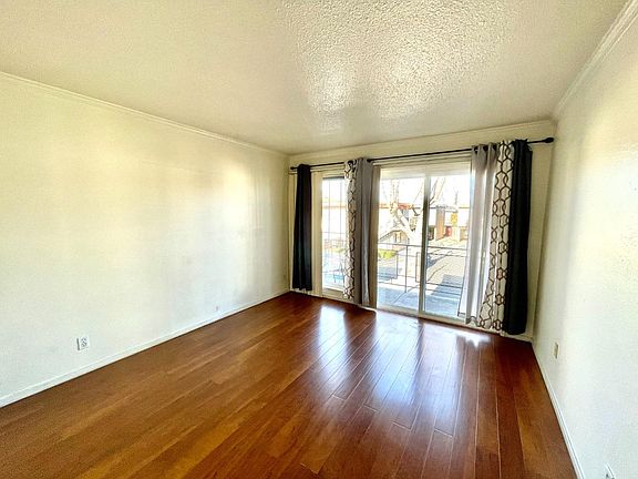 5th image of 1133 Paloma Ave APT 8