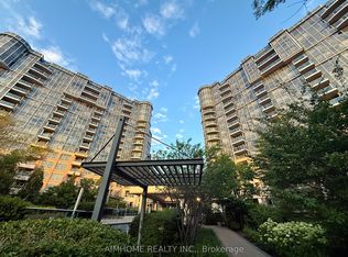 33 Cox Blvd #1218, Markham, ON L3R 8A6
