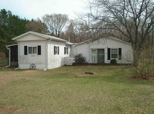 307 W Lohrville Blvd, Redgranite, WI 54970