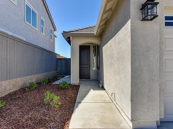 5th image of 4807 White Pine Dr