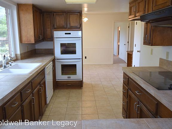 4th image of 13131 Cedarbrook Ave NE