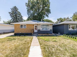549 N 2nd St NW, Medicine Hat, AB T1A 6K2