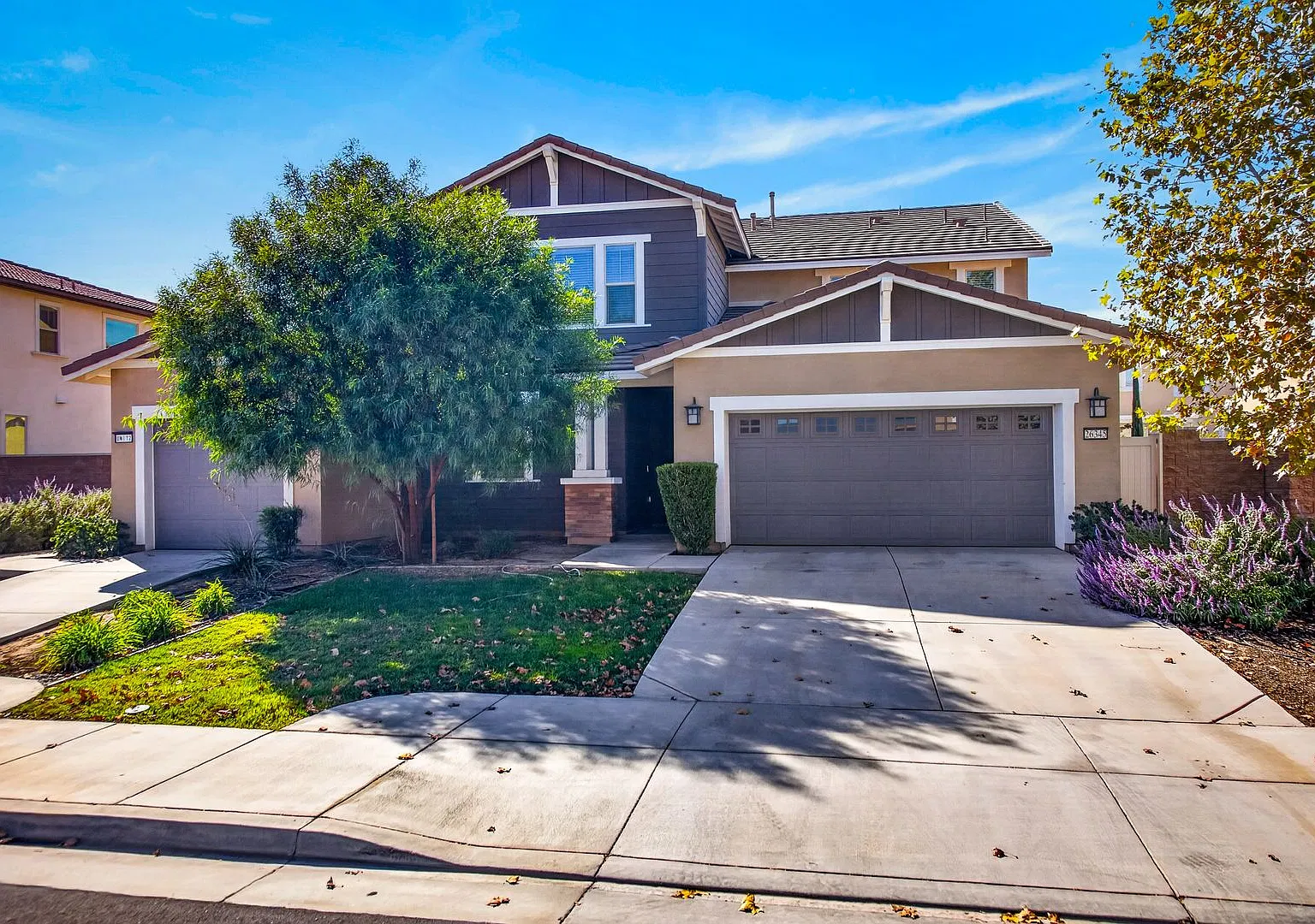 Spacious Newer 4-Bed 3 1/2-Bath Plus Loft Home in Citrus Trails — Photo 2