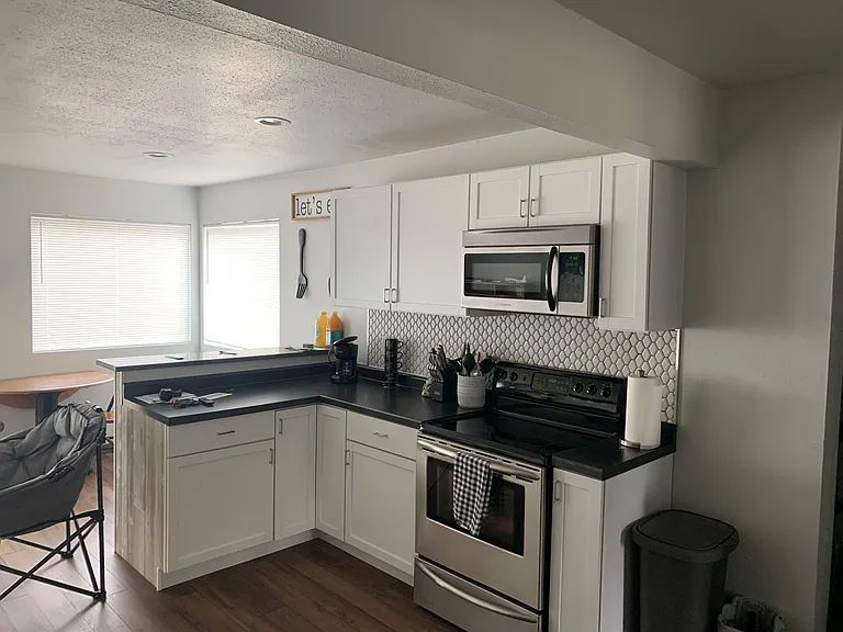 830 E Tallent St — Photo 3