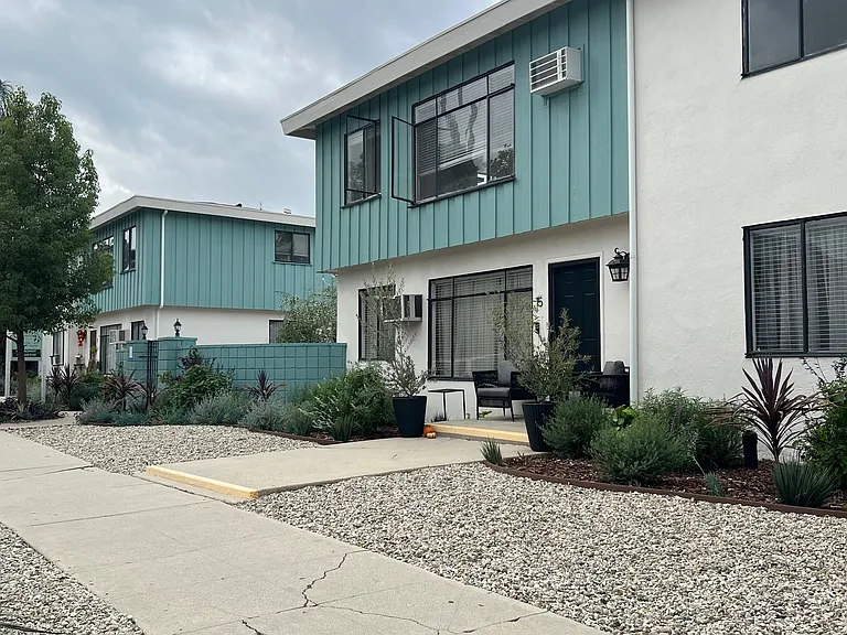 4475 Murietta Ave #18 — Photo 12
