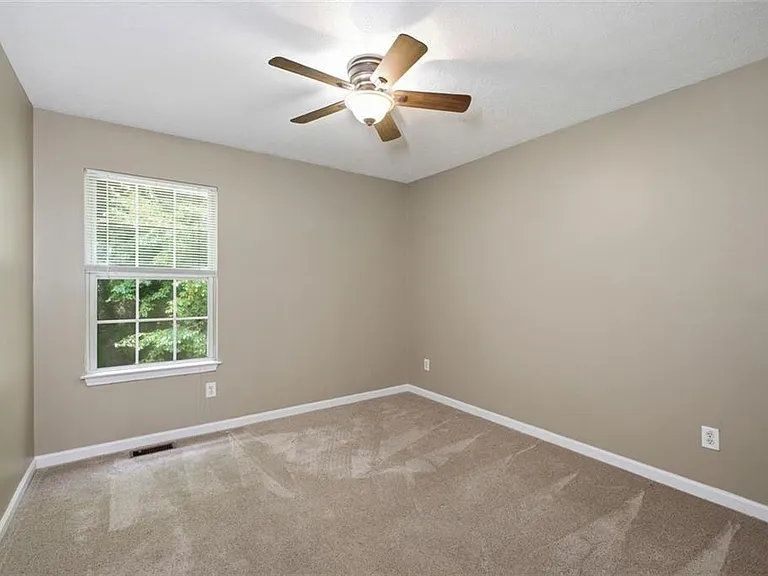 800 Revena Dr — Photo 25
