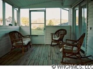 140 Wood Lily Dr, Canton, NC 28716