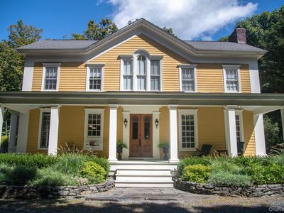 37 Morehouse Lane, Red Hook, NY, 12571