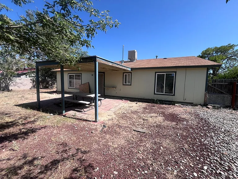 1785 Alpha Ct SE — Photo 27