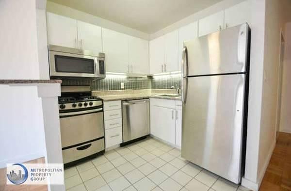 2nd image of 620 Trinity Ave