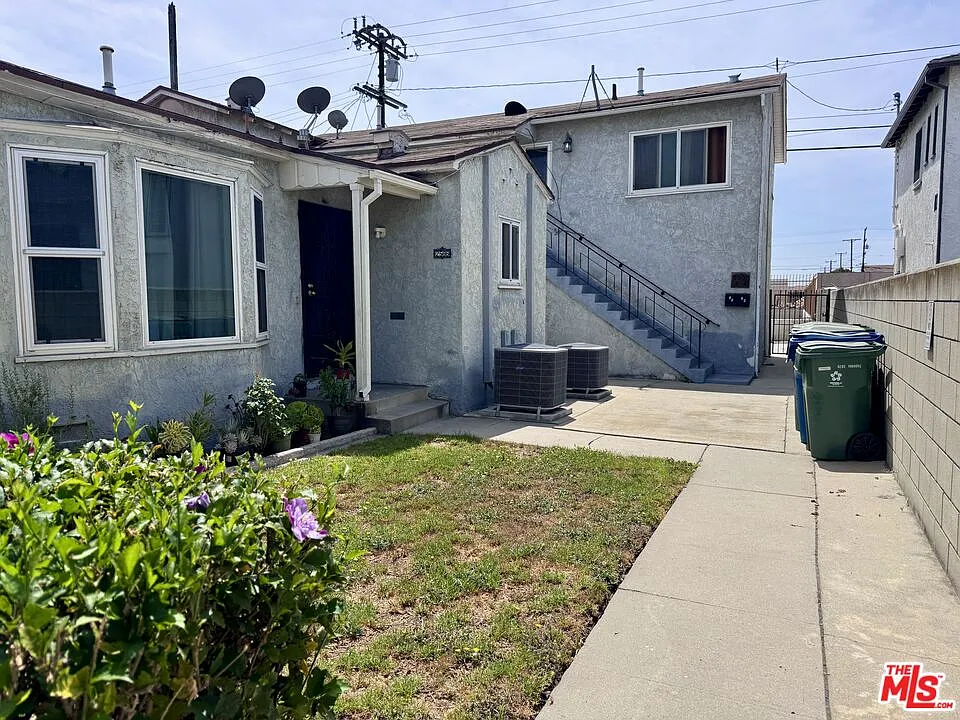 Studio, 1.0 bath, 600 sqft, $1,875 — Photo 1
