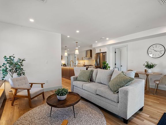5th image of 6-8 South St #2
