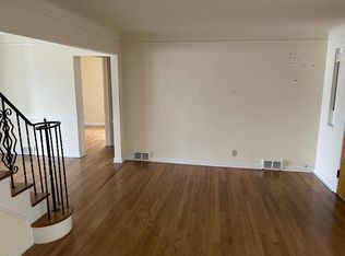 4141 Wyncote Rd, South Euclid, OH 44121