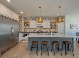 9448 Foxtail Cir, Norwalk, IA 50211