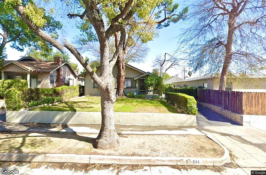 242 N Wilson Ave
