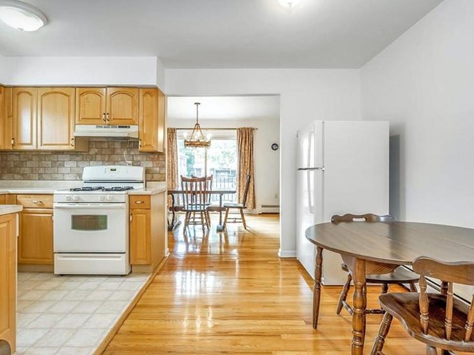 1st image of 2412 Kingsland Ave