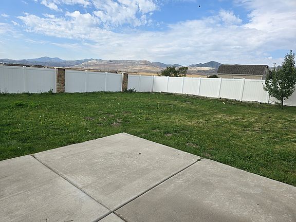 3rd image of 6743 W Poison Oak Dr