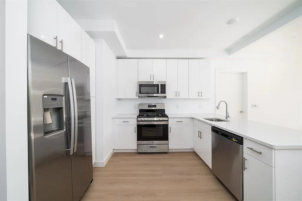 2 bed, 1150 sqft, $3,250 — Photo 4