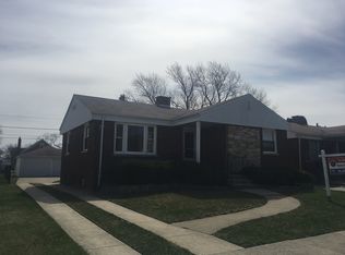 2423 S 3rd Ave, North Riverside, IL 60546