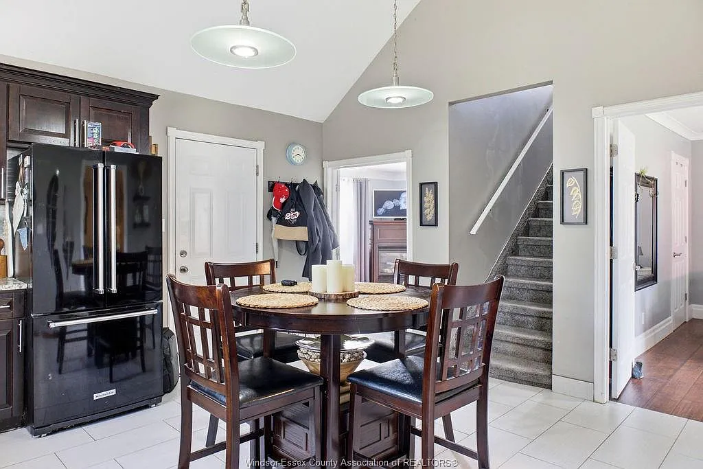 3 bed, 1.5 bath, $2,600 — Photo 4