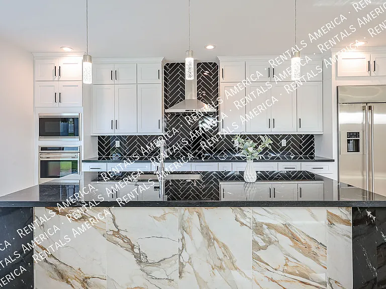 347 E La Mirada Dr — Photo 15