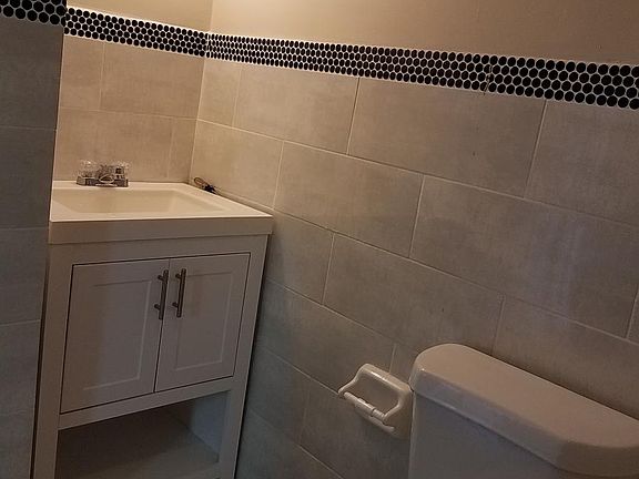 master room bathroom