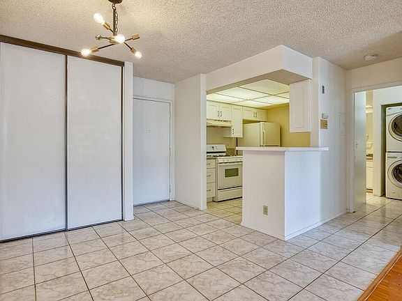 2nd image of 1118 Valencia St APT 124